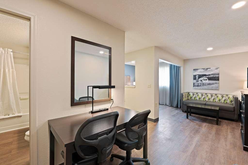 Extended Stay America Select Suites - Charlotte - University Place - E Mccullough Dr Phòng bức ảnh