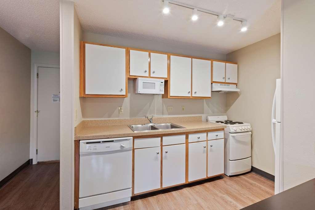 Extended Stay America Select Suites - Charlotte - University Place - E Mccullough Dr Phòng bức ảnh