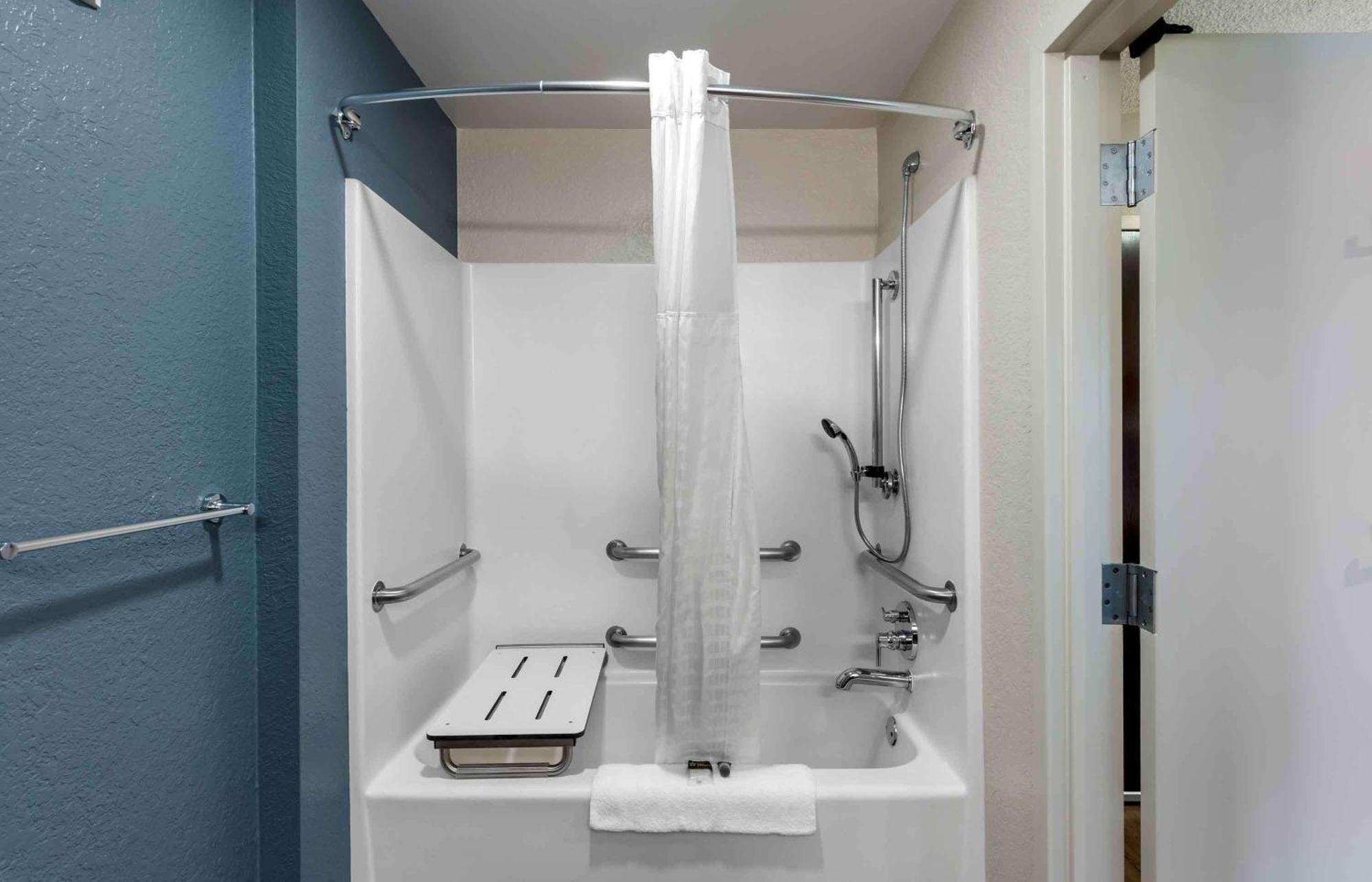 Extended Stay America Select Suites - Charlotte - University Place - E Mccullough Dr Ngoại thất bức ảnh