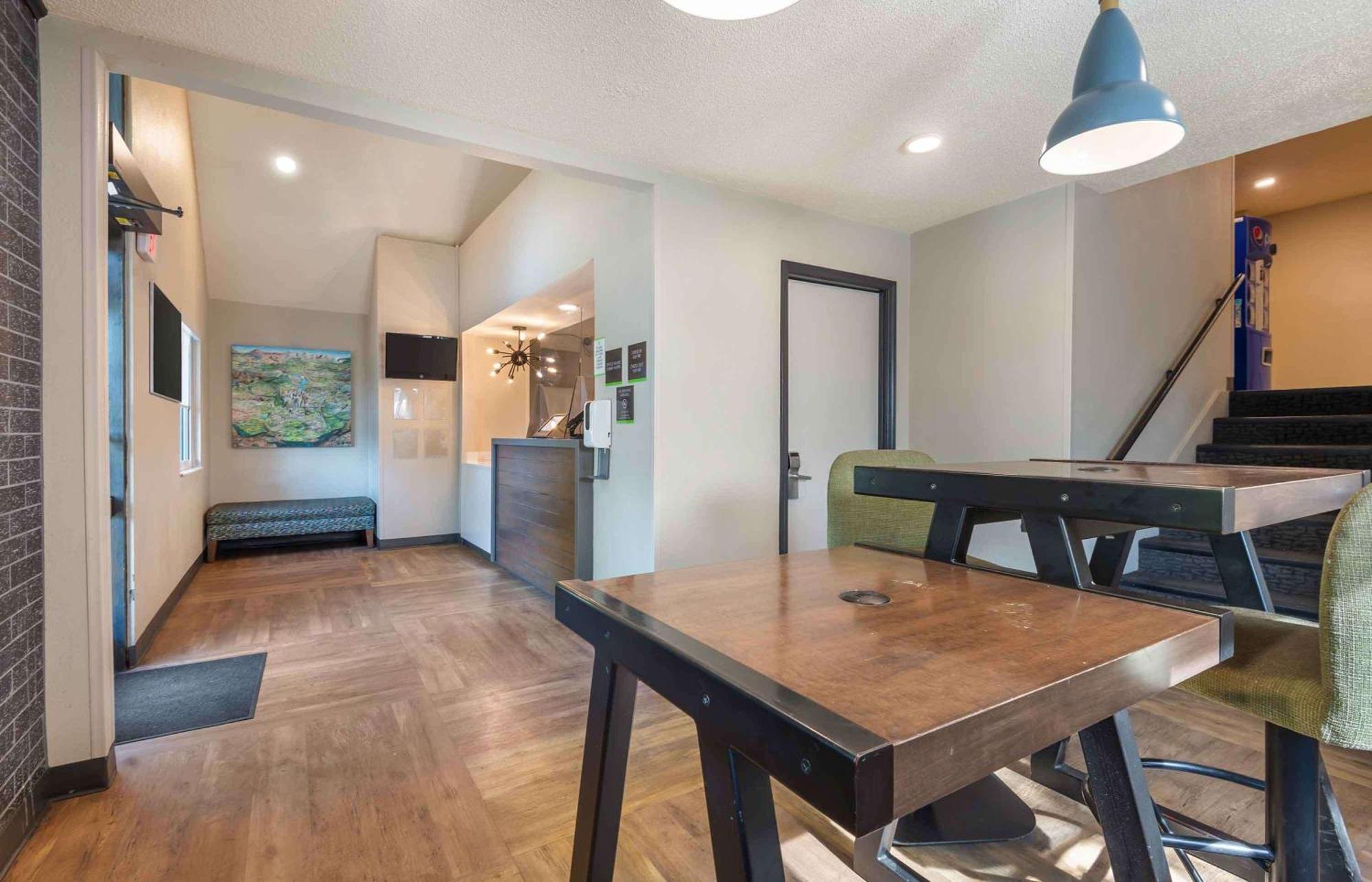 Extended Stay America Select Suites - Charlotte - University Place - E Mccullough Dr Ngoại thất bức ảnh