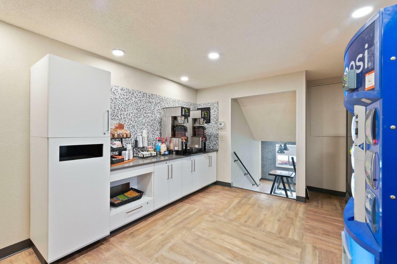 Extended Stay America Select Suites - Charlotte - University Place - E Mccullough Dr Ngoại thất bức ảnh
