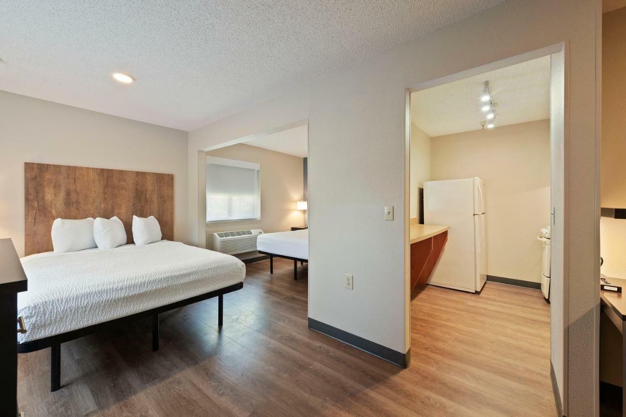 Extended Stay America Select Suites - Charlotte - University Place - E Mccullough Dr Ngoại thất bức ảnh
